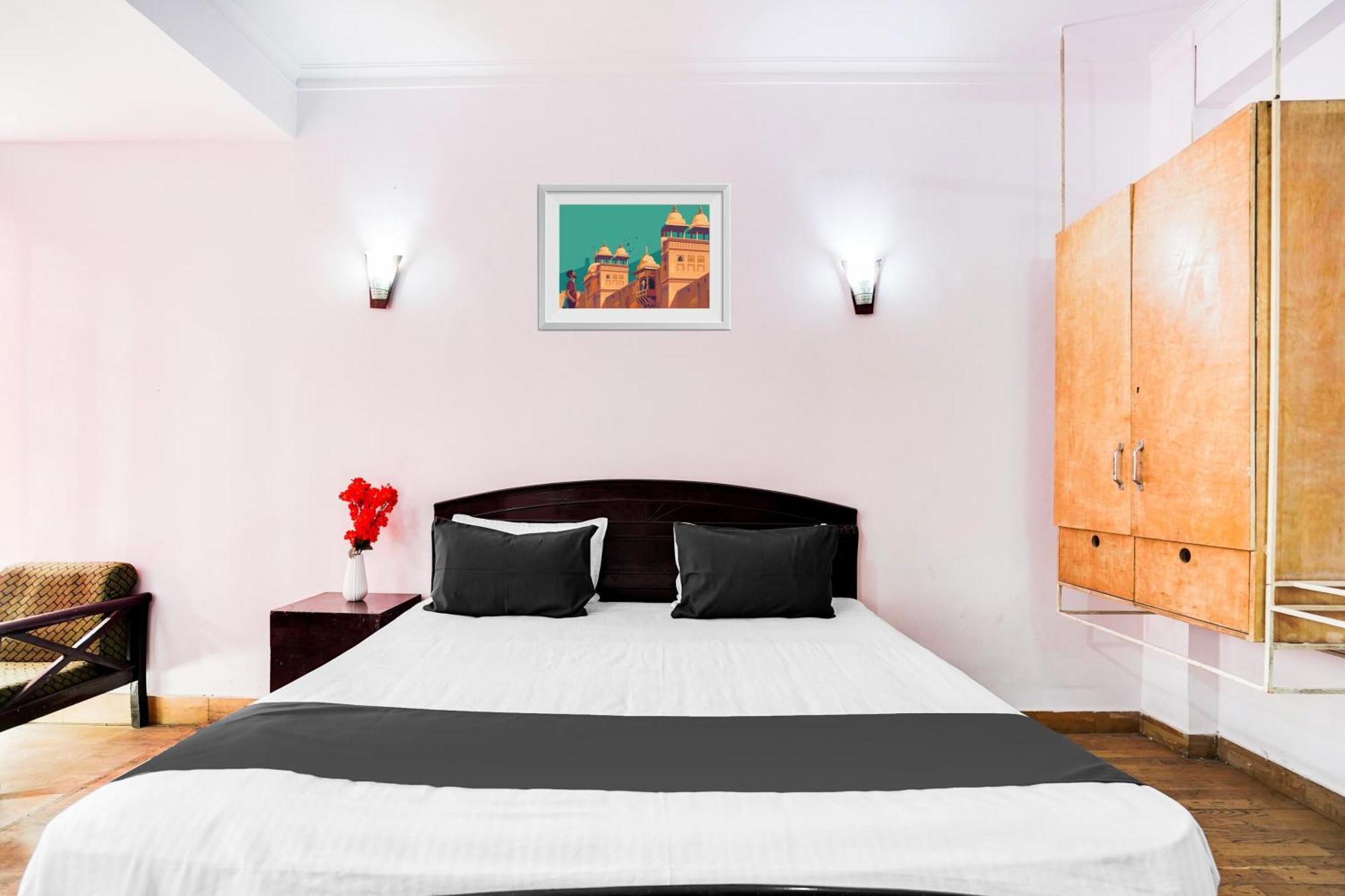 Hotel O Noida Stay Kültér fotó